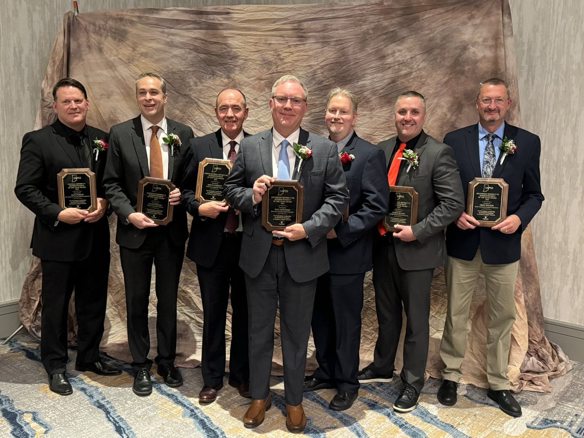 IAPSS_ORG's tweet photo. Congratulations to our 2024 District Superintendents of the Year. Their leadership and contributions have major impact on Indiana education. *Not pictured-Mary Tracy-Macaulay
Thank you to Everwise Credit Union for sponsoring these beautiful award plaques! 
@everwise_cu #LeadIAPSS https://t.co/XITXJkMWjf