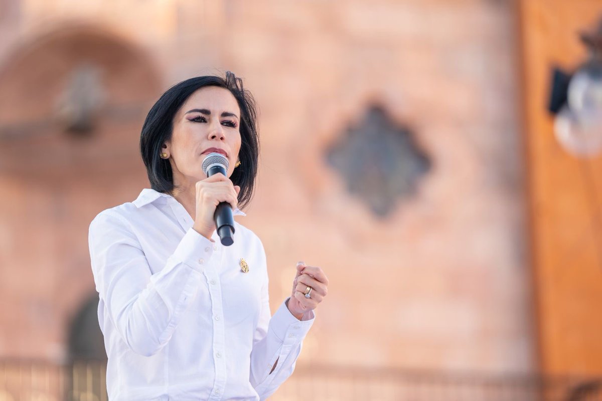 comienzogente's tweet image. Hoy mandamos un mensaje claro a guanajuatenses : ¡estamos aquí para apoyarlas, reconocer la importancia de su valor y darles el respaldo que merecen!
 
Será a través de #ALIADAS, una estrategia transversal, creada por la Gobernadora @LibiaDennise para las mujeres de Guanajuato.