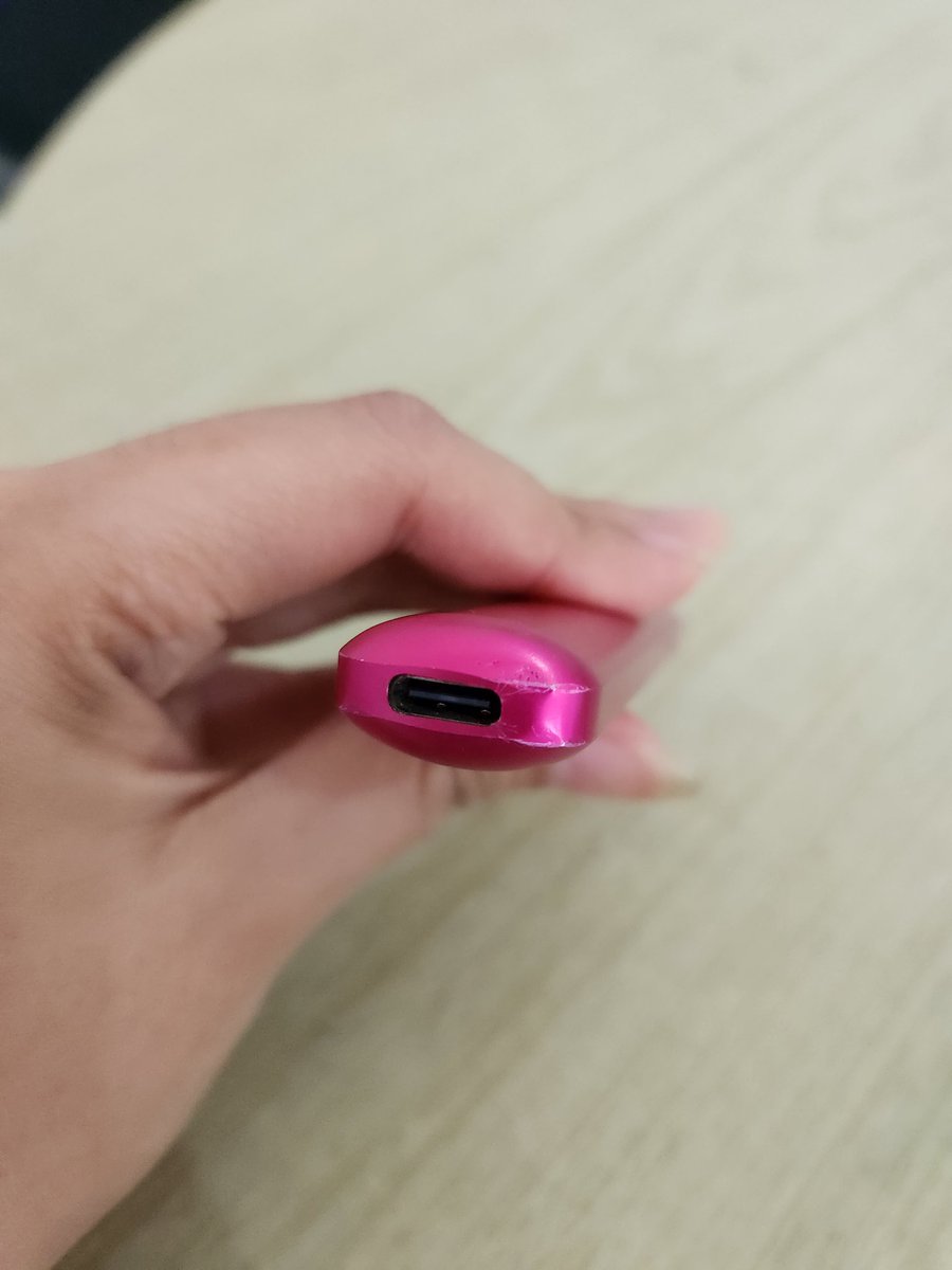 jle__gallery's tweet photo. wts foom x hot pink
• foom device only
• ada dent, cek pict
• engraved
• bisa vid 🍊 

t, want to sell wtb preloved https://t.co/NNJ93OiDGD