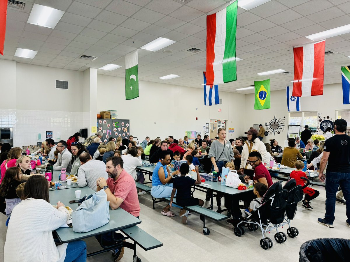 SRE Stallions (@srestallions) on Twitter photo Our SRE Thanksgiving Luncheon was a wonderful event celebrating all we are thankful for with friends and family! 🧡🦃🍁 <a href="/SRE_Principal/">Britteny Clifford</a> Our SRE Thanksgiving Luncheon was a wonderful event celebrating all we are thankful for with friends and family! 🧡🦃🍁 <a href="/SRE_Principal/">Britteny Clifford</a>