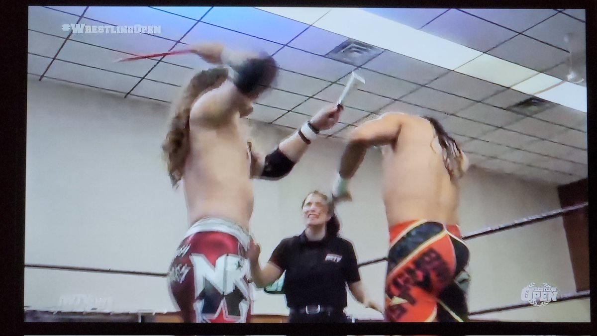 ajrobles51's tweet photo. I don't think @ItsDustinWaller appreciates the musicianship of @nejrobles. The #Rockerboy just rocks too hard for him.
#WrestlingOpen #IWTV https://t.co/V0uO6pKFqp
