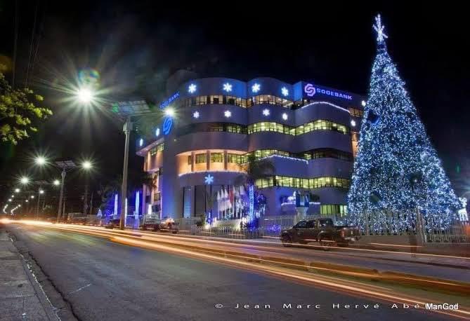 RalphEdwin_Jean's tweet photo. Sogebank Delmas 30  Avan PHTK 🤷🏾‍♂️ https://t.co/ON3JX3soLF