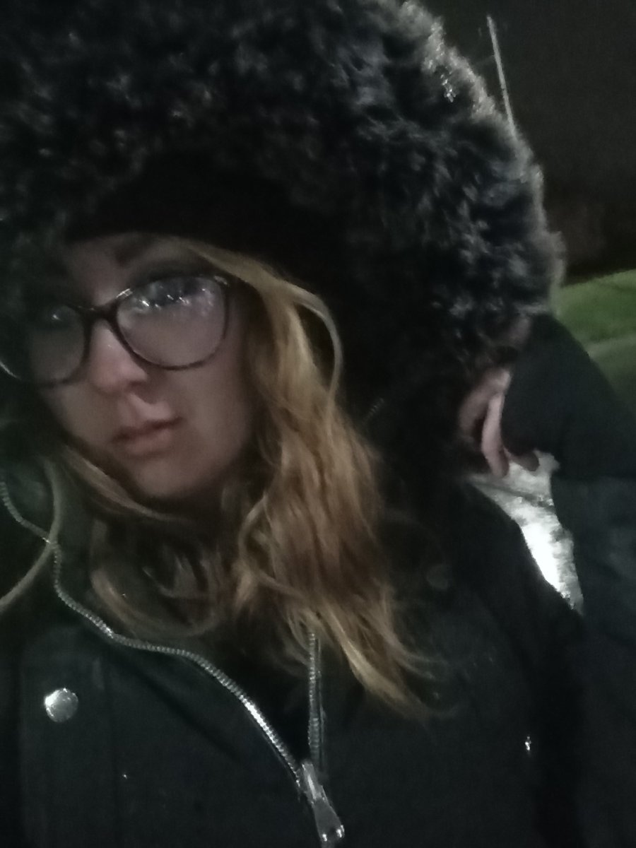 I 🩵 fluffy fuzzy fur hoodies on winter coats