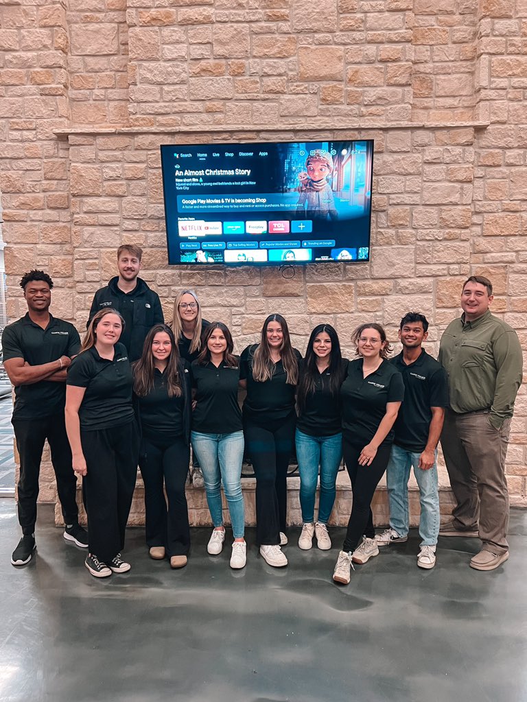 CampusVillageCS's tweet image. Grateful Gobble!🦃 

Thank you to everyone who showed up!🙌🏼 We are thankful for each and every resident.♥️ Life Is Better At The Village!☄️ #cvcs #cvsoutofthisworld