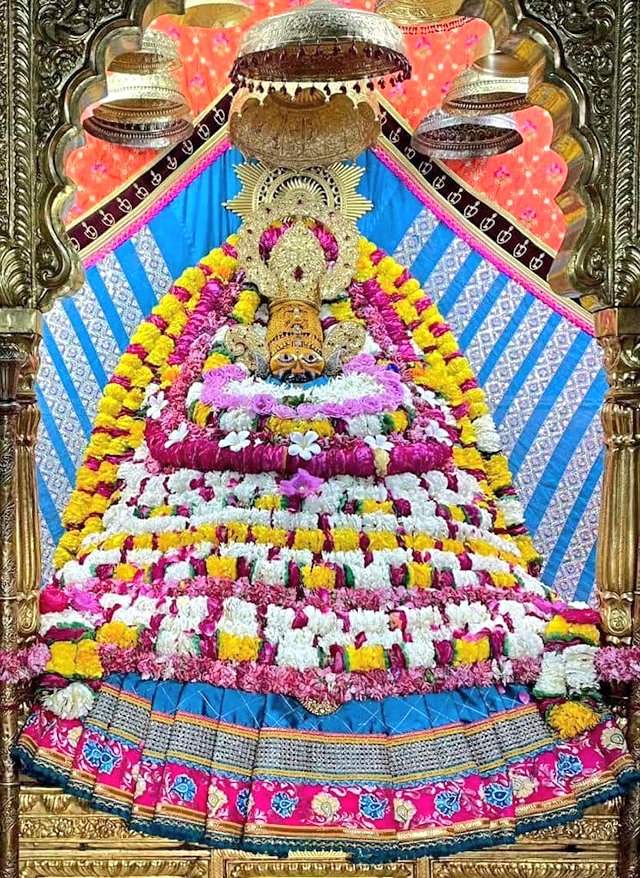 हारे का सहारा बाबा श्याम हमारा
जय श्री श्याम🙏
शुभ प्रभात☀ 🌝⏰
दोस्तों.