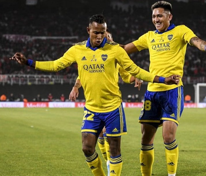A RIVER LO VUELVO LOCO CON LA AZUL Y LA AMARILLA