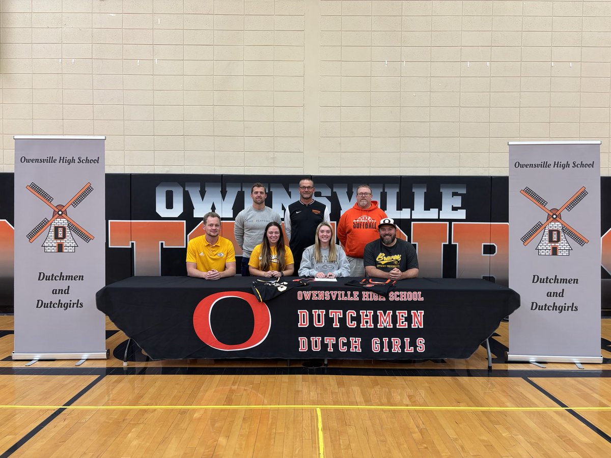 CoachVanLeer's tweet photo. Congrats to Ali Daniels on signing with Ottawa University! They got themselves a DAWG! https://t.co/rIVylN3Zyu