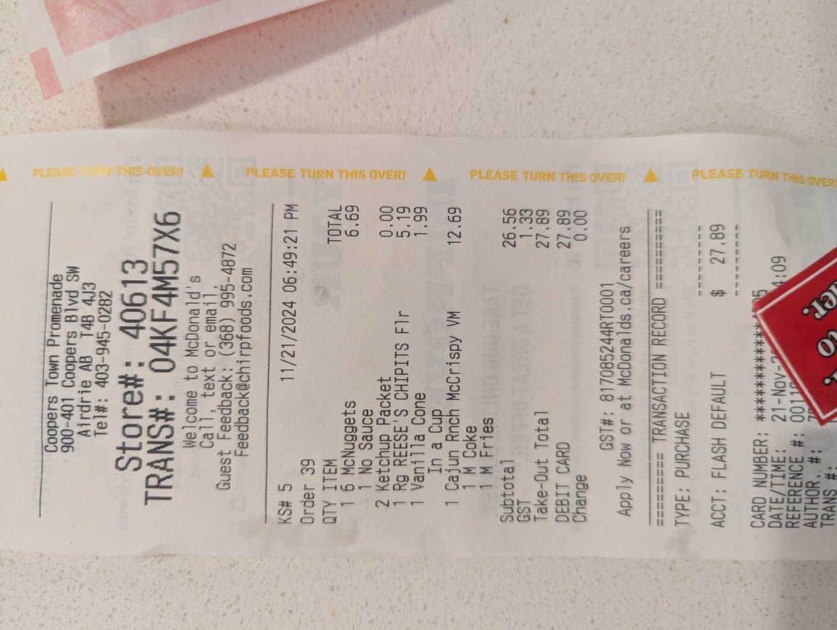 KaalCheyne's tweet photo. @McDonaldsCanada  drive through fail .. had to clarify 3 times I wanted the Cajun mccrispy and I ended up with this nasty thing https://t.co/R06OFkle8E