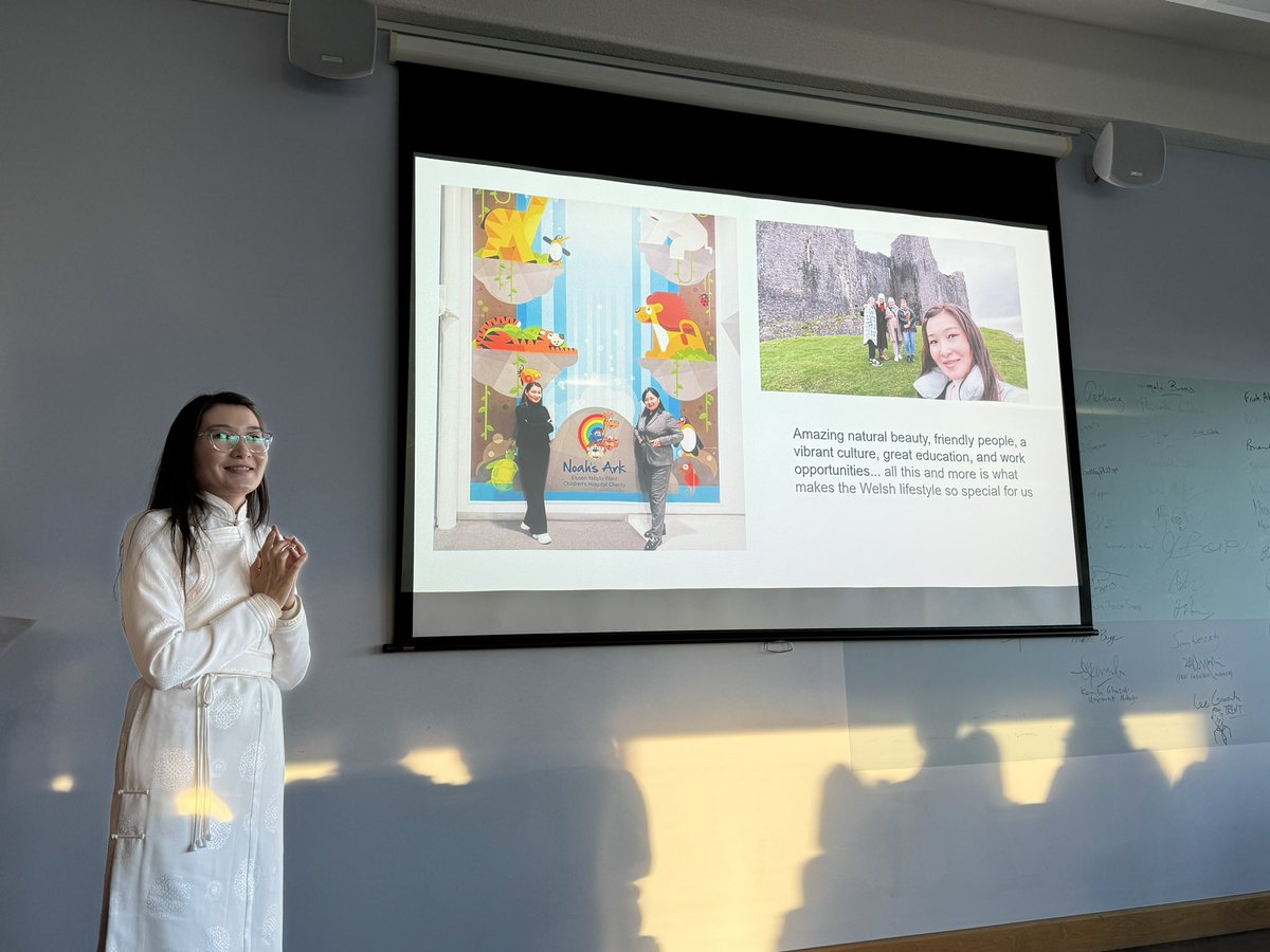 Bloom Standard tweet media