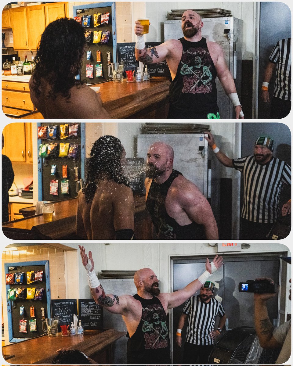 Cheers 🍻
🎟️ <a href="/LOUDEAST_/">LoudEast Wrestling</a> 
📸 Marcos Renderos