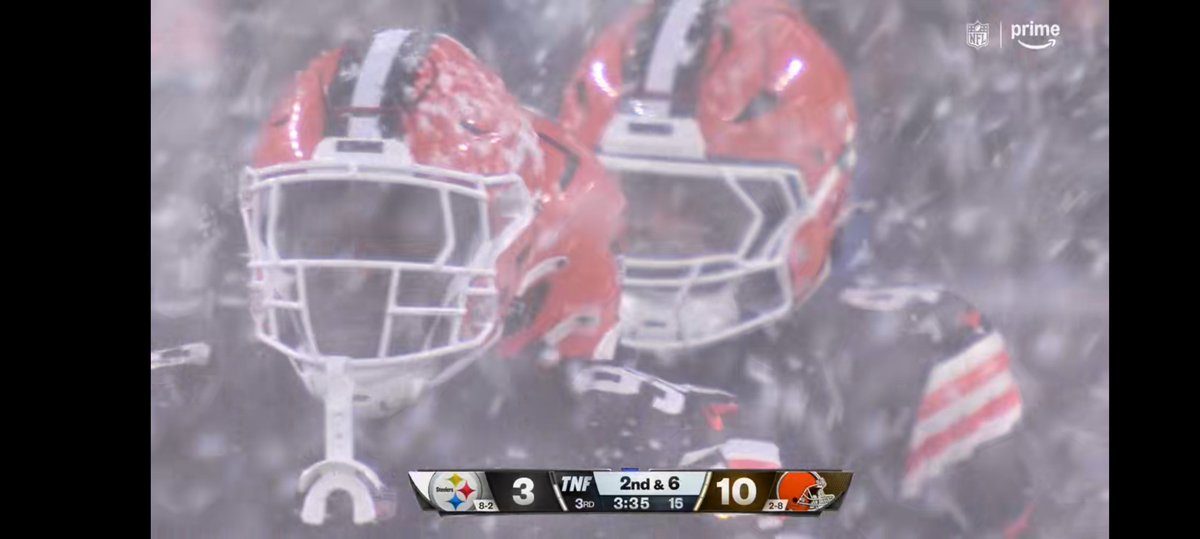BlackBria's tweet photo. @reflog18 Can't wait for a dome  so we don't have to suffer these terrible watching conditions.  Who likes this??? https://t.co/4oeFVgUmqP