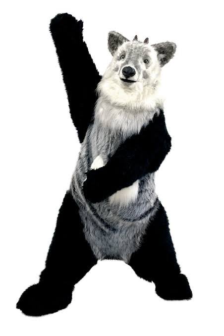 kamoshikanano's tweet photo. 富山県のゆるキャラ初めて見て衝撃⚡️

名前が三太(サンタ)でクリスマスが誕生日、おなかのポケットが富山県のカタチしてて、190cmもあって、好きな食べ物はチーズケーキとどんぐり…

一気に調べちゃった、ﾔﾀﾞ何⁉︎恋⁉︎
カモシカが『ウシ科』だからかX(すぐ覗いて)で牛の絵文字を使うのいい→🐮 https://t.co/BF2ZteUKaE