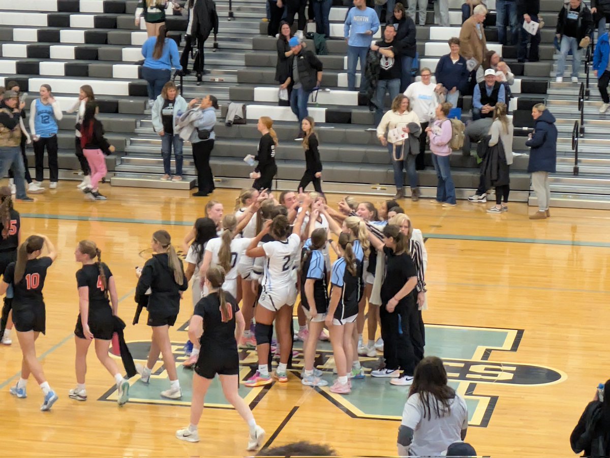 Bob Bradovich (@bobbradovich) on Twitter photo <a href="/ZaleskiSports/">Zaleski Sports</a> <a href="/ECN_Athletics/">Eau Claire North Athletics</a> <a href="/elliokeefe12/">elliokeefe</a> Final:
Marshfield 49
<a href="/ECN_Athletics/">Eau Claire North Athletics</a> 57
MHS: Zadie Kolbeck 19 points, McKenzie Holm 11, Hailey Klumb 9
ECN: Ellie O'Keefe 24, Ava O'Keefe & Hope Bushendorf 9 each
Tigers: 0-1
Huskies: 1-0 <a href="/ZaleskiSports/">Zaleski Sports</a> <a href="/ECN_Athletics/">Eau Claire North Athletics</a> <a href="/elliokeefe12/">elliokeefe</a> Final:
Marshfield 49
<a href="/ECN_Athletics/">Eau Claire North Athletics</a> 57
MHS: Zadie Kolbeck 19 points, McKenzie Holm 11, Hailey Klumb 9
ECN: Ellie O'Keefe 24, Ava O'Keefe & Hope Bushendorf 9 each
Tigers: 0-1
Huskies: 1-0
