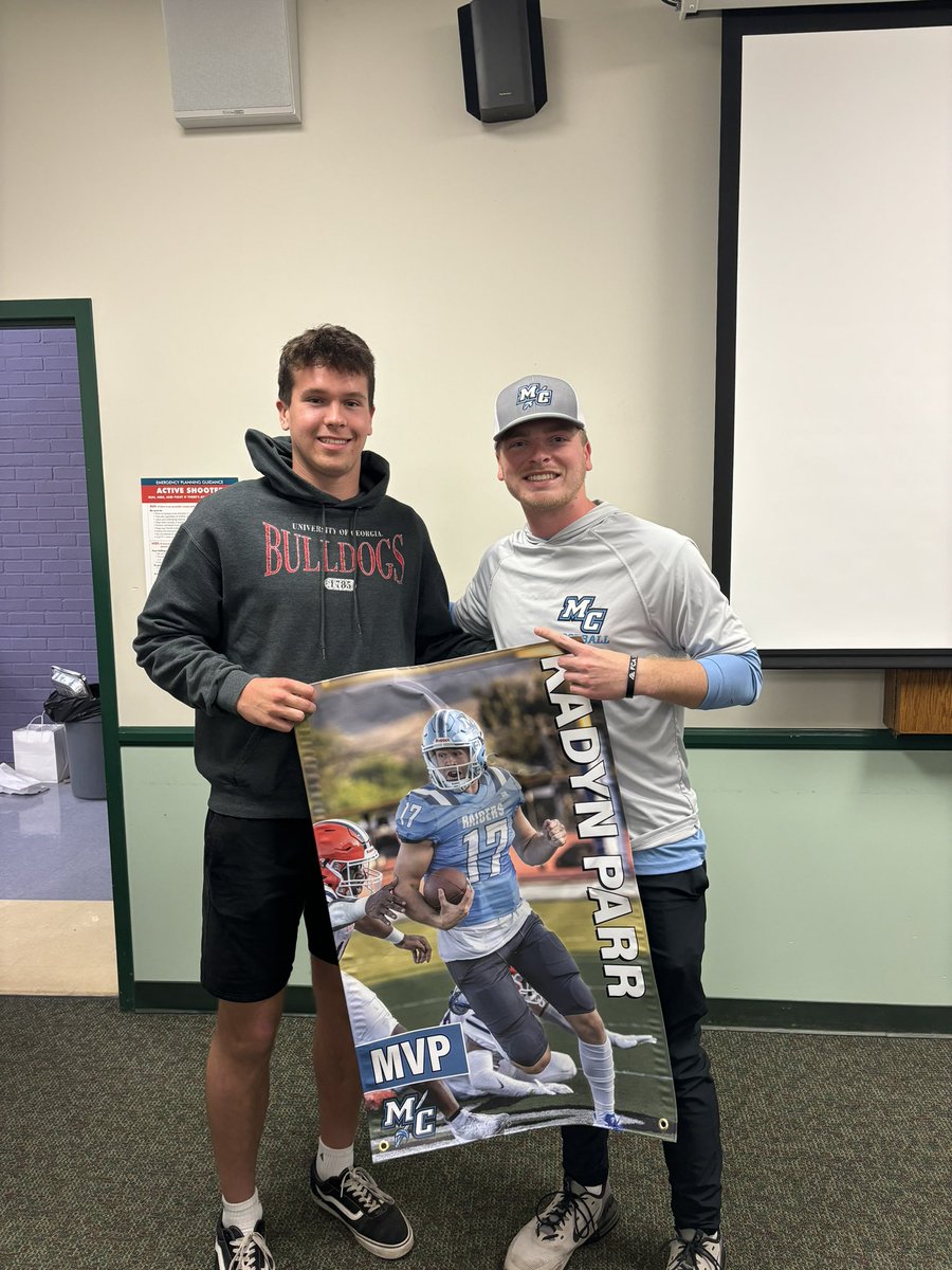 Proud of my guy <a href="/kadyn_parr/">Kadyn Parr</a> for earning team MVP honors! No one more deserving! Offers are going to start rolling in soon so get on this guy while you can!👀🔥