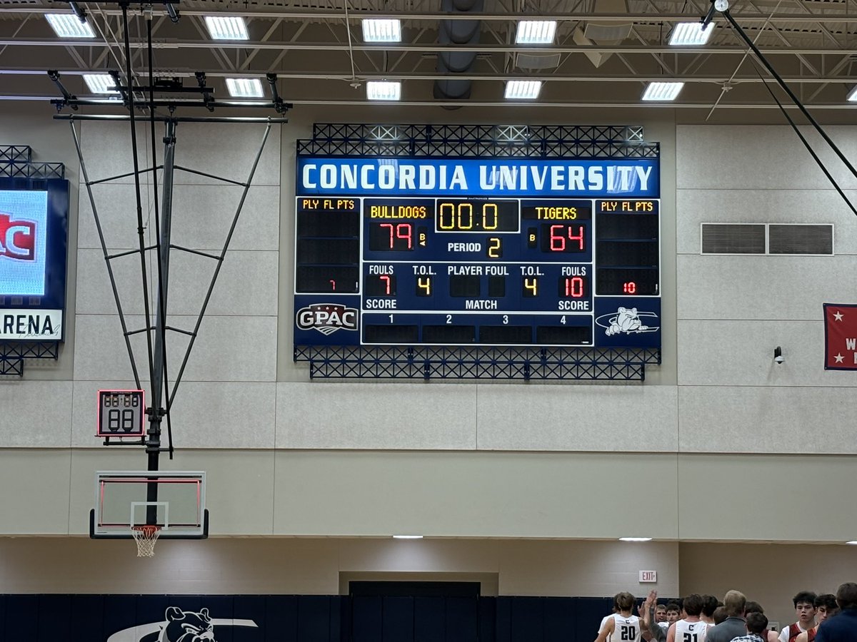 CUNEmbb's tweet photo. Hard-earned victory tonight against Doane! @PihlKarson with a spark in the second half! Contributions up and down the lineup tonight. Win streak moves to 4! JV Bulldogs are off now until December 5 when we travel to Hastings. https://t.co/4h8Iy7y5iz