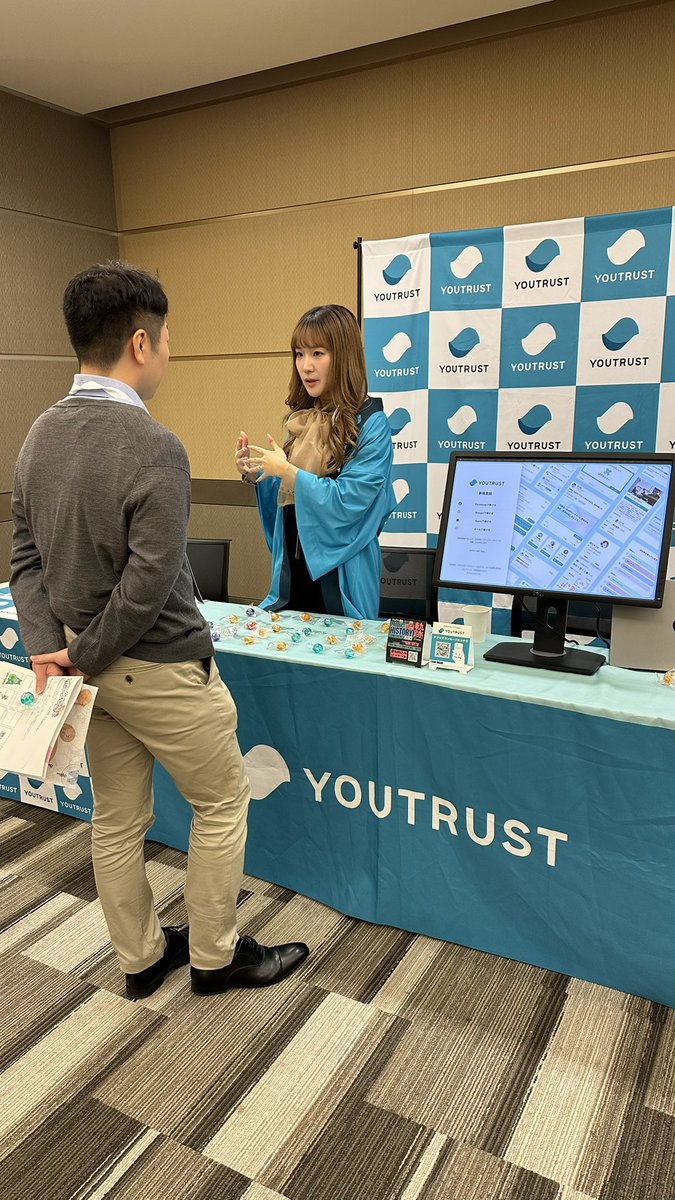 strsk's tweet image. 本日もYOUTRUSTブースでは好評のバスオイルお配りしてます！寒い季節にぜひ🛀🏼
#FlutterKaigi