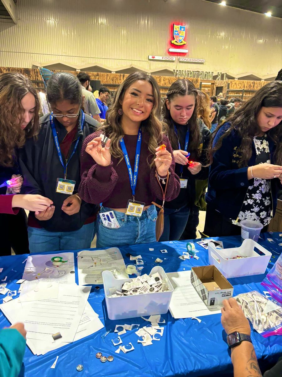 educategalore's tweet photo. Our Superintendent Student Ambassadors attended the Texas A&amp;M Kingsville Engineering Design Expo, today! It was an inspiring experience for all! #TogetherAsWildcats @carrizo_wildcat https://t.co/RVdB6ulyJG