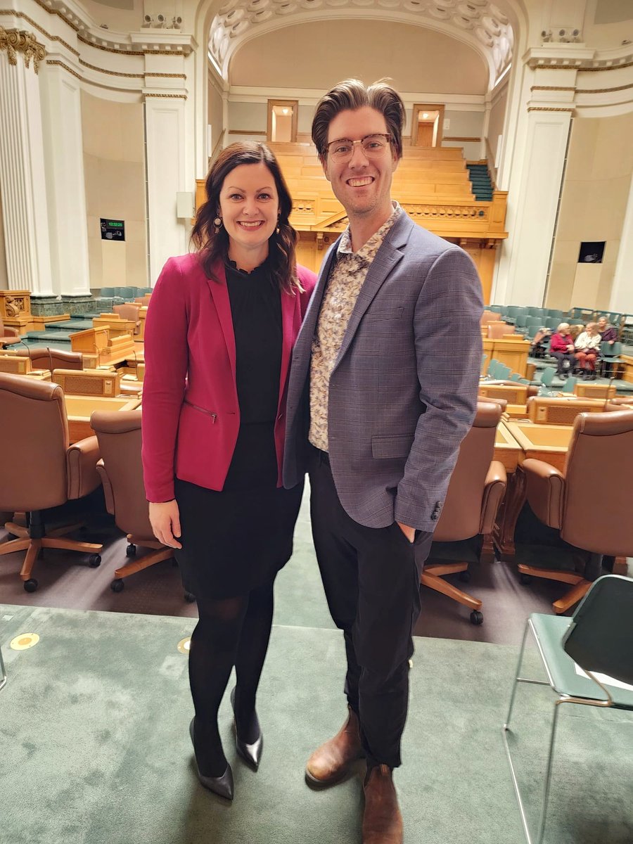 Vicki Mowat tweet media