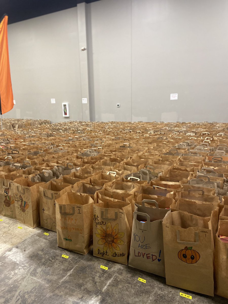 Rajeanna G Manross tweet media