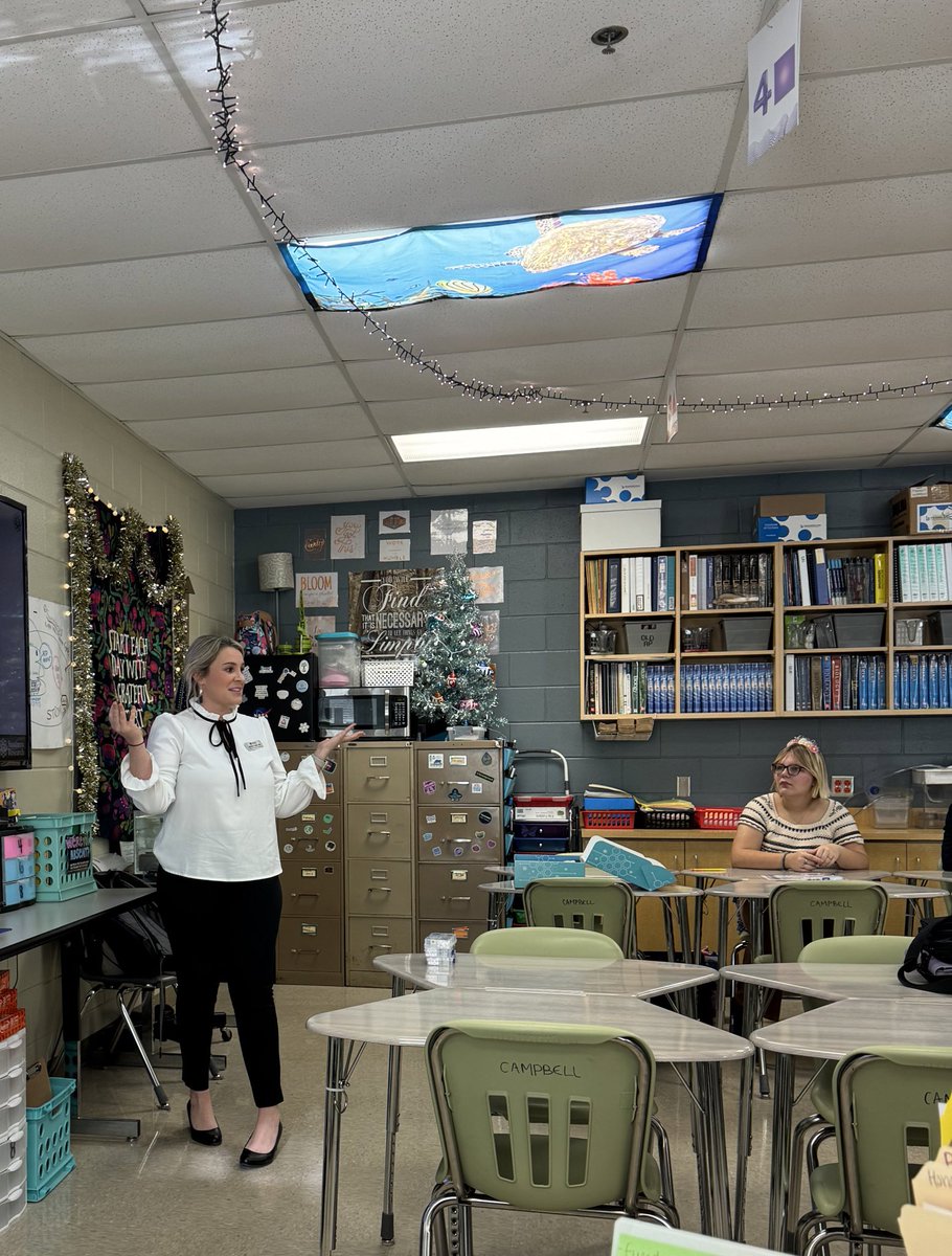 Today was a BIG SLAY thanks to Catherine at <a href="/SRSTEMoutreach/">Southern Research STEM</a> 

My students thoroughly enjoyed the lesson on antibiotics resistance and so did I! #MHS #ForwardEver <a href="/TCBOE/">Talladega Co Schools</a> <a href="/MunfordHigh/">Munford High School</a>