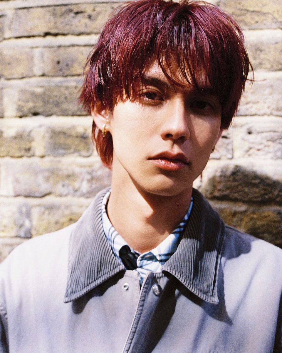 'This is a city in which people express their true selves. London is like my second home right now.' —Brand ambassador Bright explores his relationship with London at THAMES RIVER 🛳️

#BrightInLongdon
#BurberryxBright
#burberry #bbrightvc
<a href="/Burberry/">Burberry</a> <a href="/bbrightvc/">bright</a>