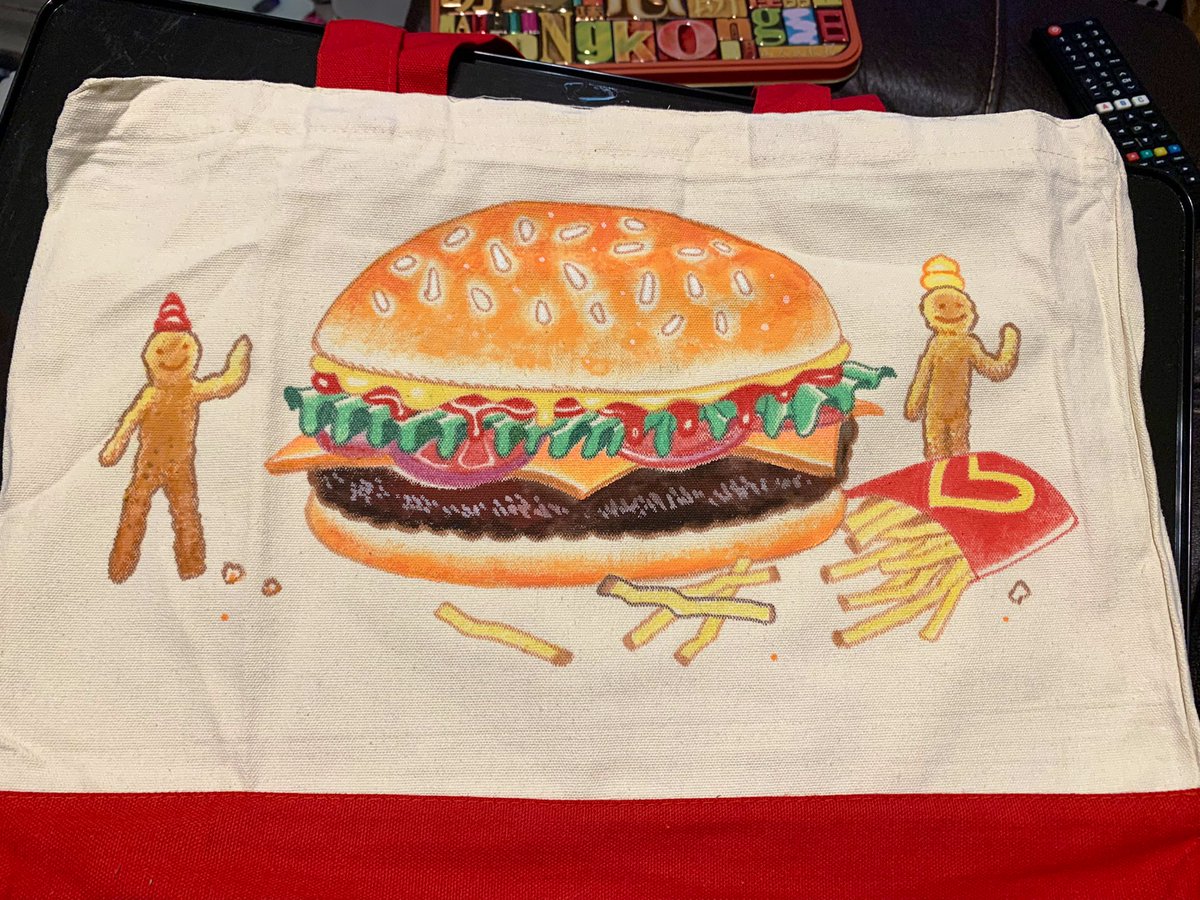 Bags continueeee lmk what u think I should draw on them