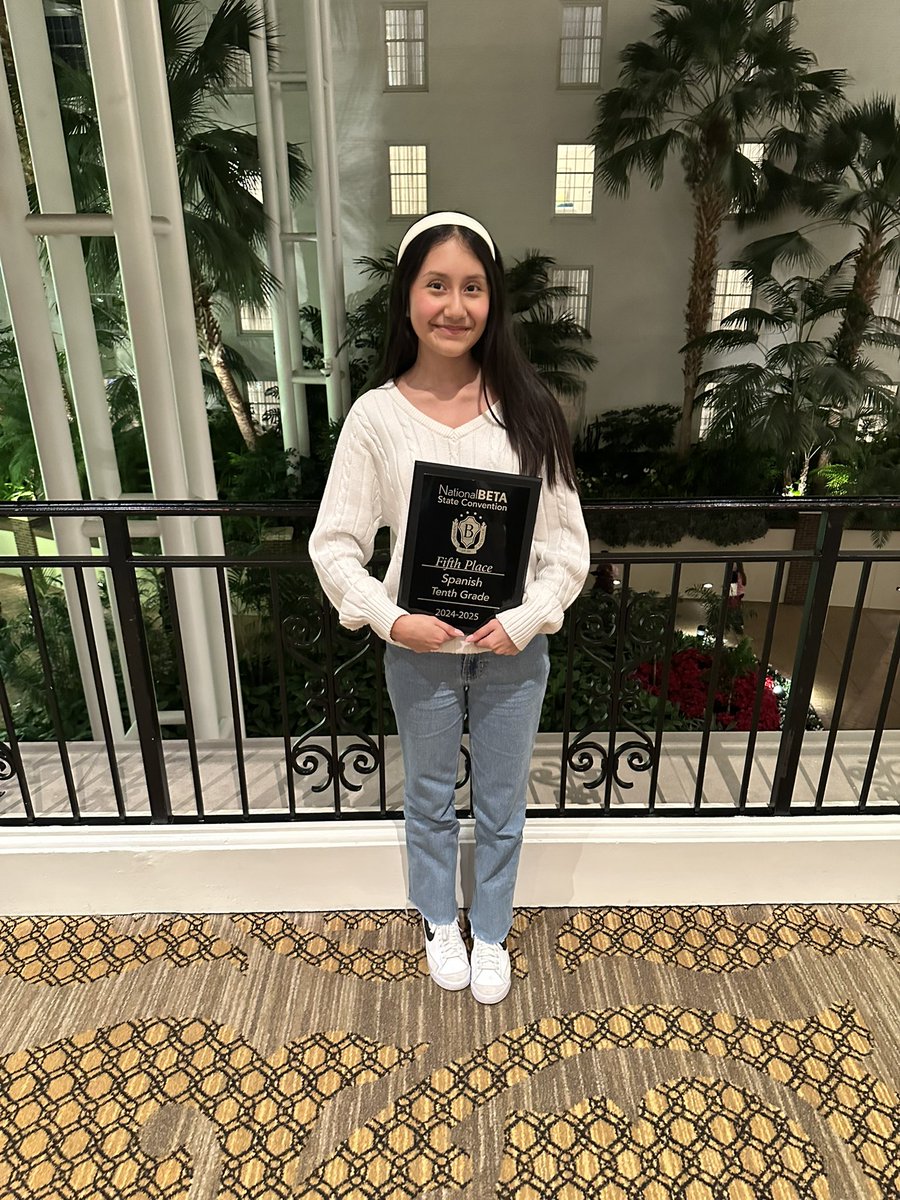 Siegel High Beta (@siegelbeta) on Twitter photo Congratulations Danna Segura—5th place 10th Grade Spanish! <a href="/SiegelHighStars/">Siegel High School</a> <a href="/creasyl_shsprin/">Larry Creasy</a> Congratulations Danna Segura—5th place 10th Grade Spanish! <a href="/SiegelHighStars/">Siegel High School</a> <a href="/creasyl_shsprin/">Larry Creasy</a>