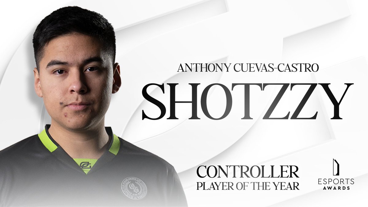 The Esports Controller Player of the Year, <a href="/Shotzzy/">OpTic Shotzzy</a>! 

🎮🏆