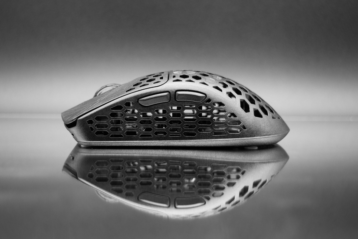 fumoshop's tweet image. ＼ リクエスト多数により再入荷📣／
初登場時非常に大好評だった「Arbiter Studio AKITSU」
アップデートして再入荷しました✨
fumo-shop.com/arbiterstudio-…

✅Arbiter Studio × Vancerコラボレーション
✅究極のカーボンファイバー製
✅38g
✅LCDスクリーン搭載 8KHz…