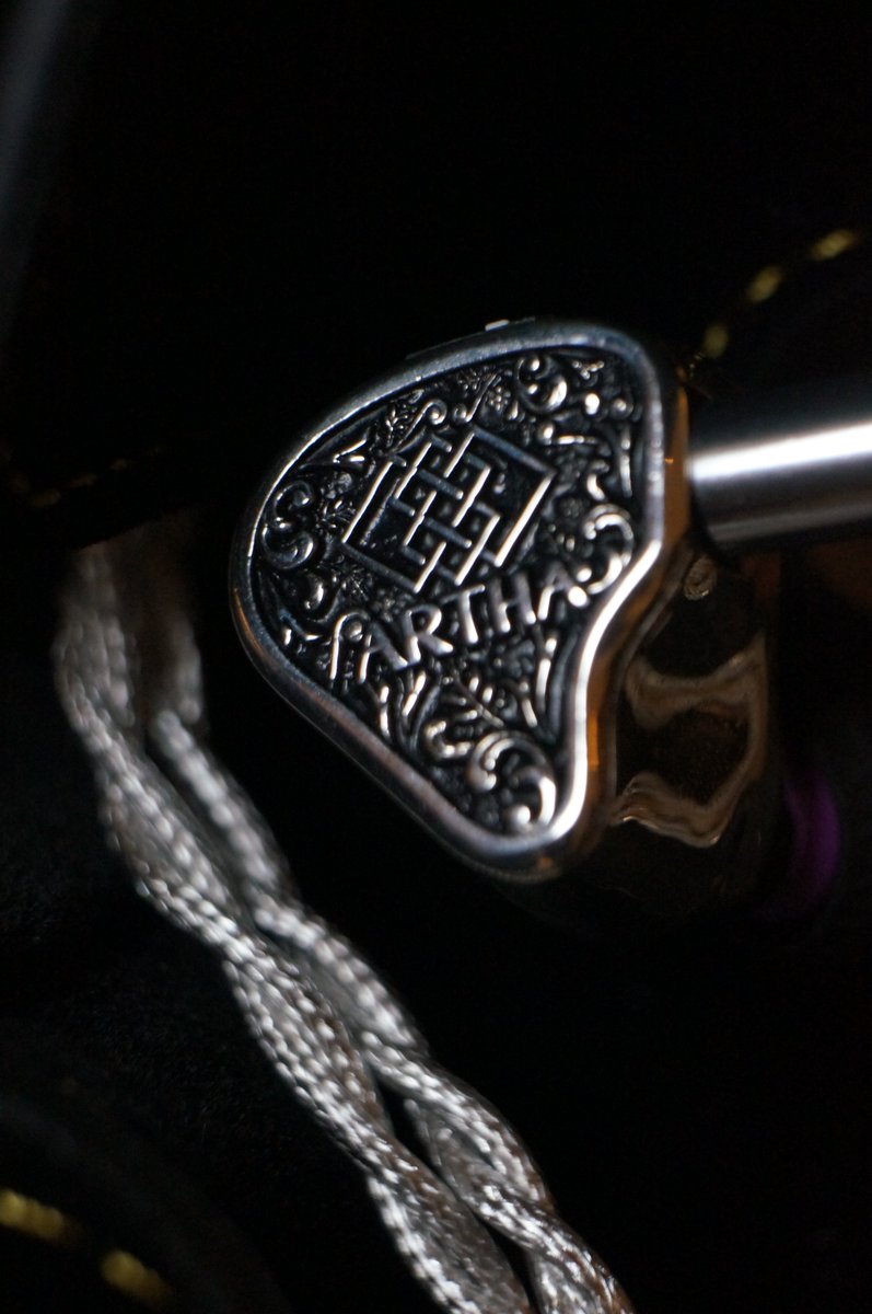 obodioreviews's tweet image. Closeups from the Flipears Booth - November HiFi Show 2024