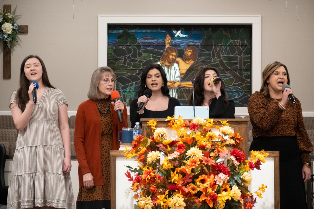 brvbc's tweet photo. We thank YOU Lord for how amazing our fall revival was! We were blessed with amazing music and messages each of the three nights! FOUR SOULS were saved! https://t.co/SEwQgsbITL