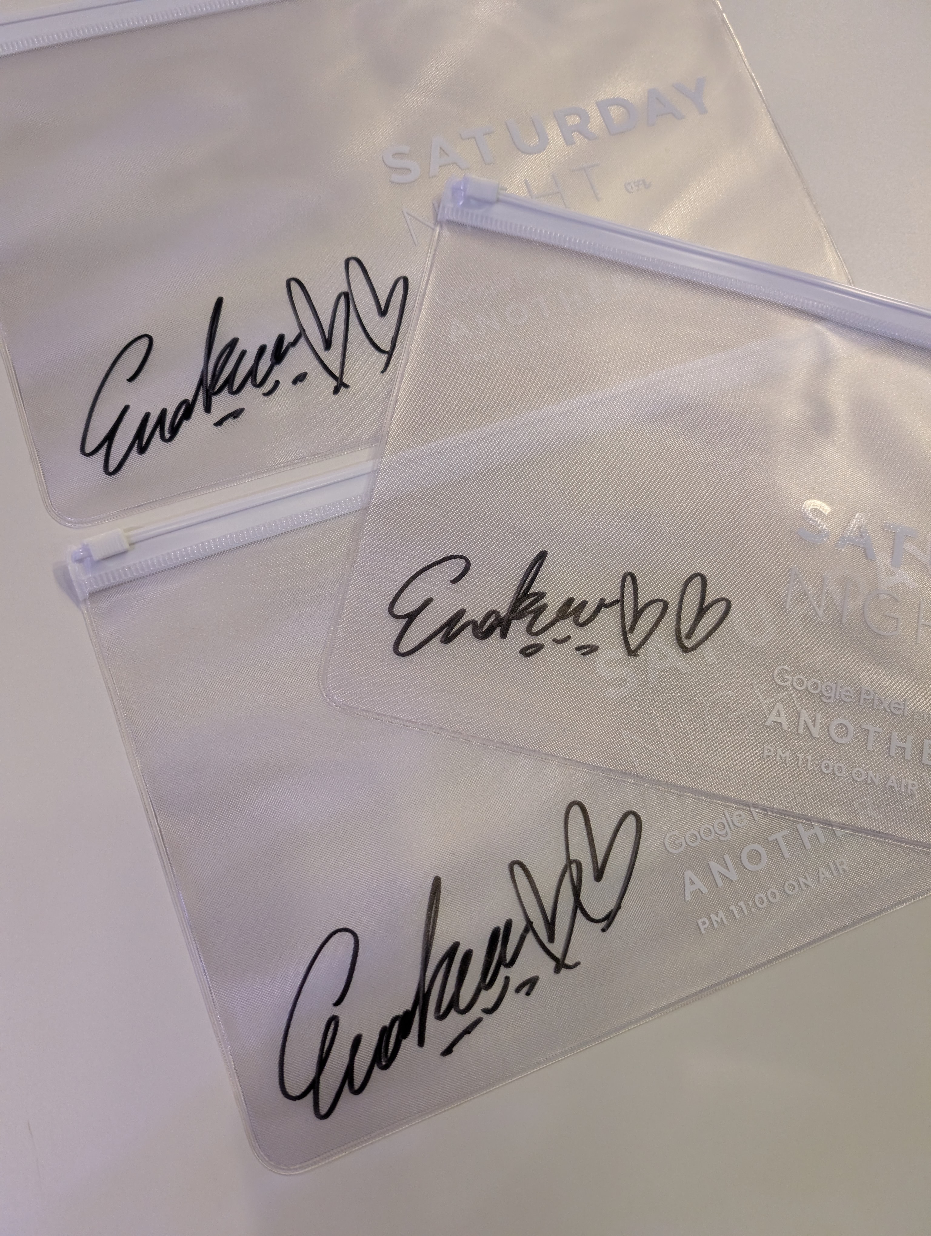 えなこ 直筆サイン入り タペストリー 直筆サイン入り！ えなこ 写真集 『えなこ cosplayer 2』新品 - メルカリ