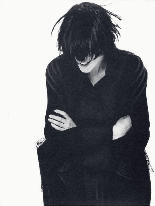 ouioui001's tweet image. Yohji Yamamoto AW 1995 Lookbook