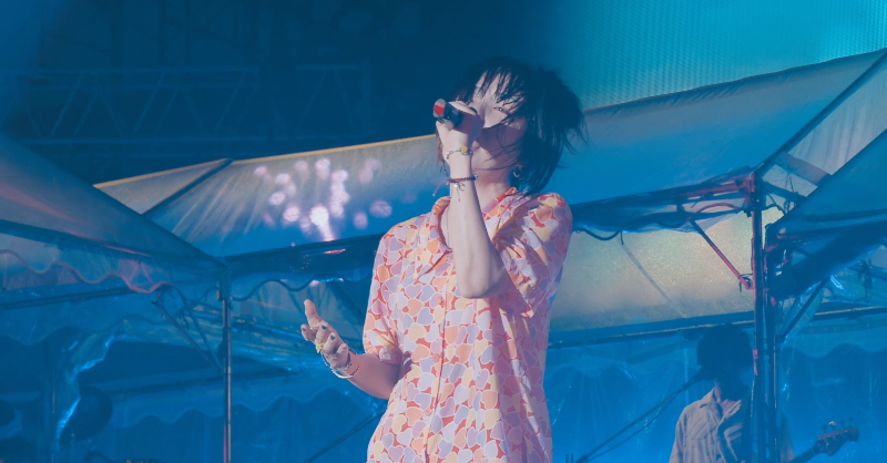 aiko_dochibi's tweet photo. 【お知らせ②】
「Love Like Aloha vol.7」のライブ映像の中から劇場版「名探偵コナン 100万ドルの五稜星」の主題歌「相思相愛」を公開しました！
ぜひご覧ください！
https://t.co/Acyutvwl1H

LLA7のプレイリストはこちら
https://t.co/LmIMnMbqfI