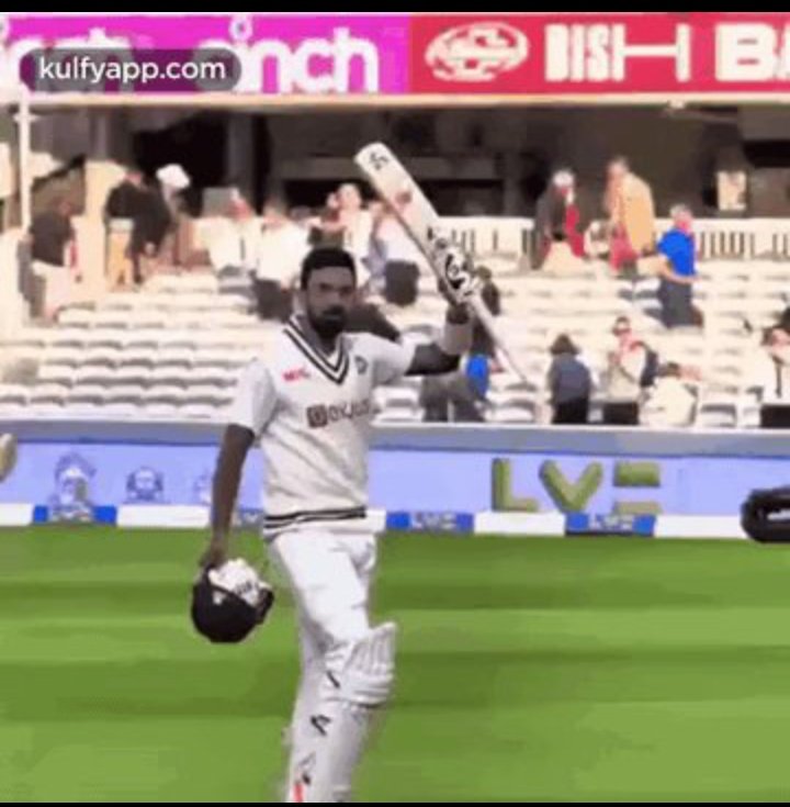Mr_Shiva__01's tweet photo. Field umpire given not out KL Rahul.
Australian captain reviewed 
Third umpire decision is out .✅

 What You Say Cricket Lovers: 👀Kl Rahul Out or not out ?????

#INDvsAUS #BGT2025
#bordergavaskartrophy2024 
#not_out
#KLRahul 
#Kohli #OurUniverseWOOZIday 
#BCCI #ICC https://t.co/CyzcOGjR2w