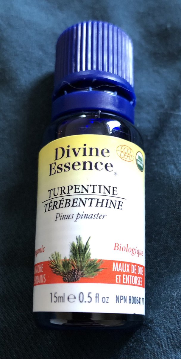 pres_reine's tweet image. Des huiles essentielles que j’utilise souvent et que je vous recommande.   

J’en ai plus que ça..  mais ce sont surtout elles qui sont le plus utilisées.  

#HE #remède #recommandation #huile #huileessentielle #santé