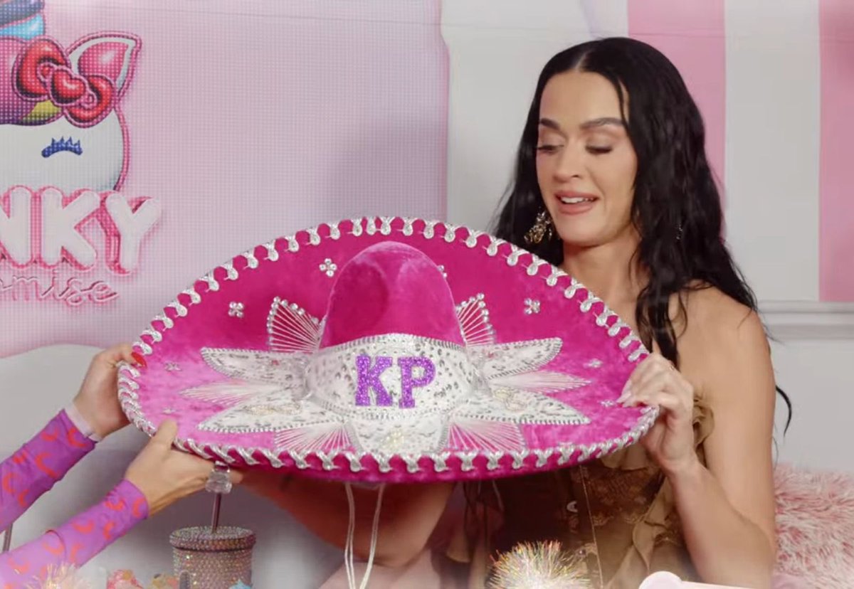 MichKatyCat's tweet photo. Te has encontrado a la @katyperry mexicana 🇲🇽☺️❤️ es lo más bonito que verás hoy https://t.co/fCm7HQLwVS