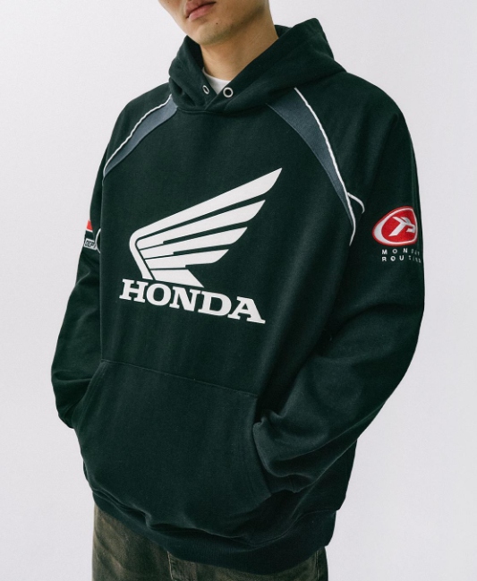 [아이돌패션 241020]
★ NCT WISH 재희
★ 후드 / 혼다 모터사이클 (Honda Motorcycle)
★ 99,000원

phyps-department.co.kr/product/detail…

#NCTWISH #재희 #김대영 #NCT #JAEHEE #hondamotorcycle #손민수템 #손민수 #아이돌패션 

<a href="/nctwishofficial/">NCT WISH</a>