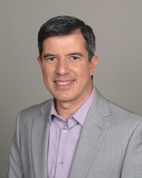 Our hearts are greatly saddened by the passing of Pastor Kleyton Feitosa, following a brief but rapid return of cancer. 

Kleyton brought a positive, balanced, mission-focused approach to everything he did as he served as the Global Mission Centers Director for Adventist Mission