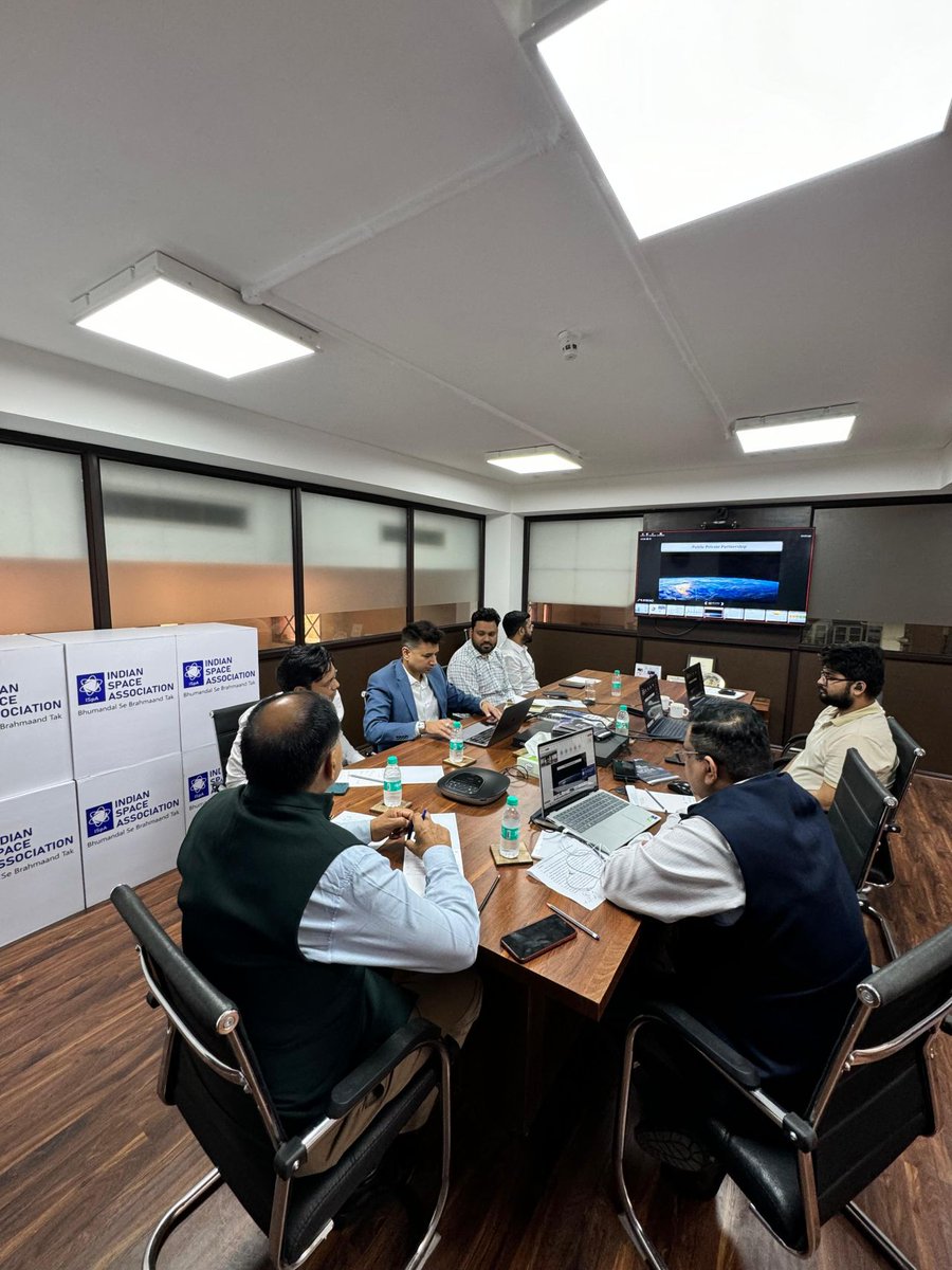 IIFCLProjects's tweet image. ISpA hosted a SpaceTech Expert Talk on &apos;Public-Private Partnerships in the Space Sector&apos; on July 5, 2024.
Speakers included Lt Gen A K Bhatt (Retd), Wing Cmdr Satyam Kushwah and IPL AGMs Akshat Johri &amp;amp; Rajat Kumar sharing insights on PPP&apos;s transformative role in space innovation.