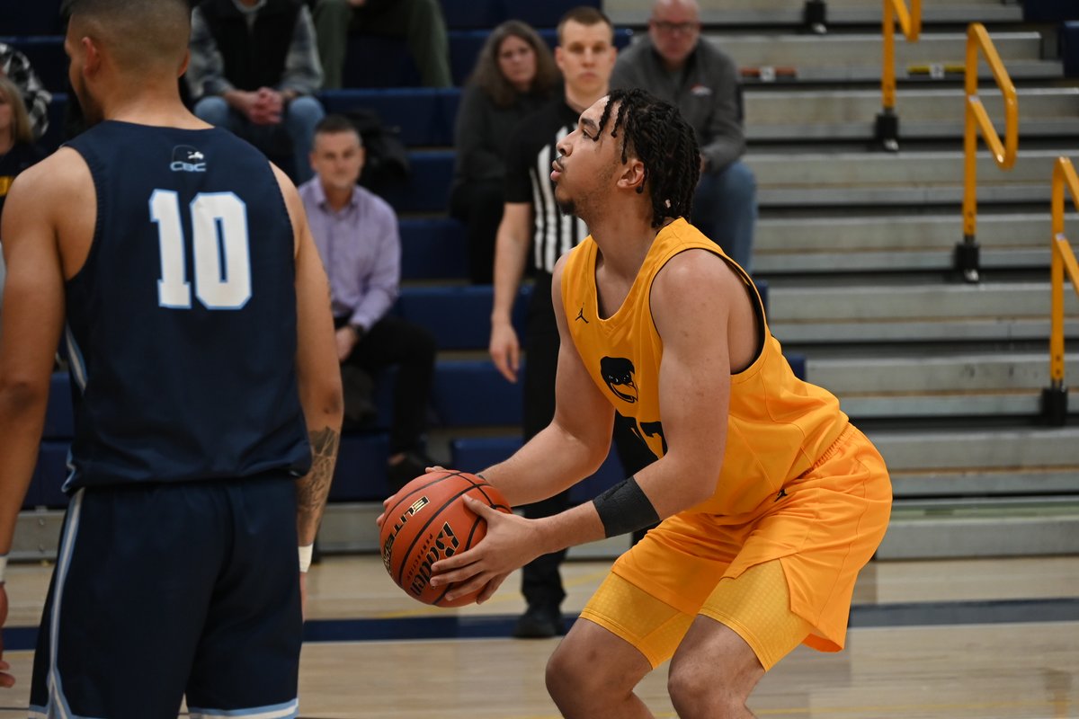 [Men's Basketball] Mendoza's 24 Points Leads Roadrunners Past Corban athletics.linnbenton.edu/x/79ks9 @lbccmbx