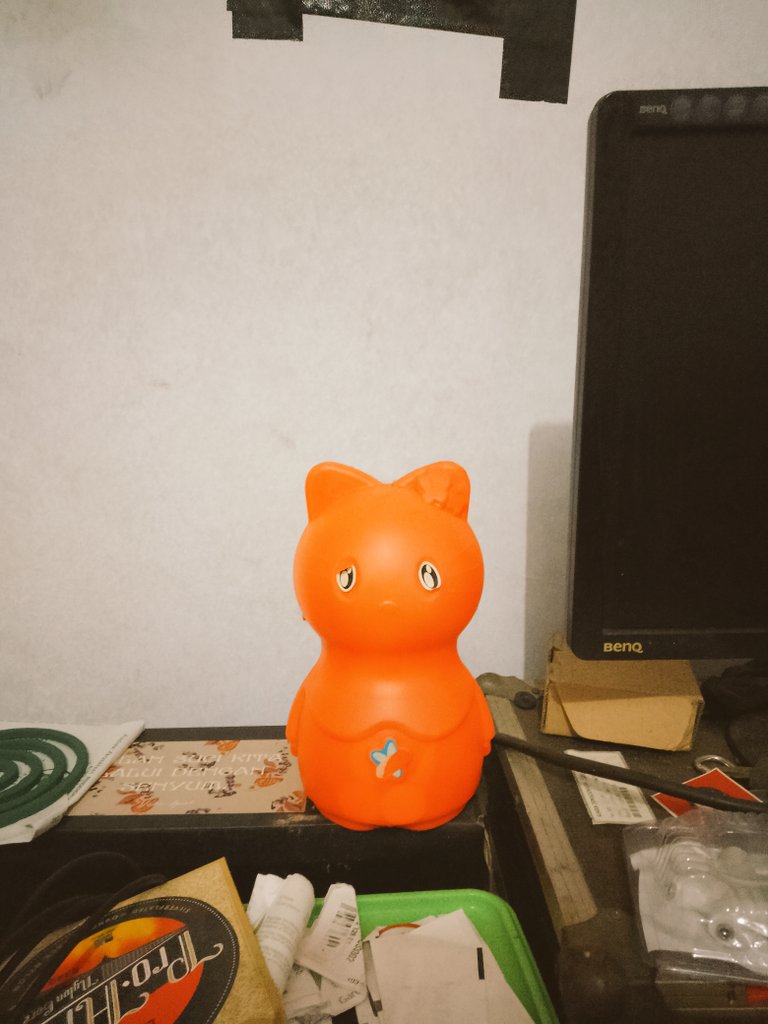 Bu, tadina ieu celengan Aya 3, Ngan ieu tinggal 1, nu 2 dipake berobat. Hamdallah Bu ieu esina cukup keur nyewa tenda dan sound, nuhun pisan Bu, lamun baheula teu ngobrol, yakin moal boga celengan hehe. Bu minta do'a na nya, isukan urang nikah. Nuhunnnn pisan <a href="/itbo/">Boit</a> 😘