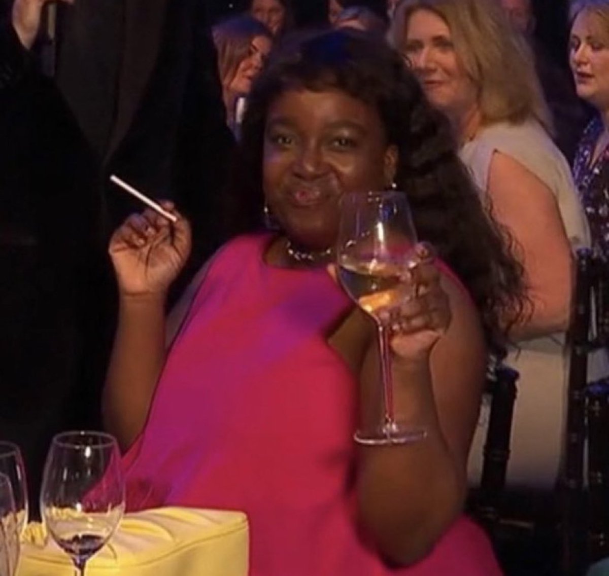 ImSoCluelesss's tweet image. The icon of all time