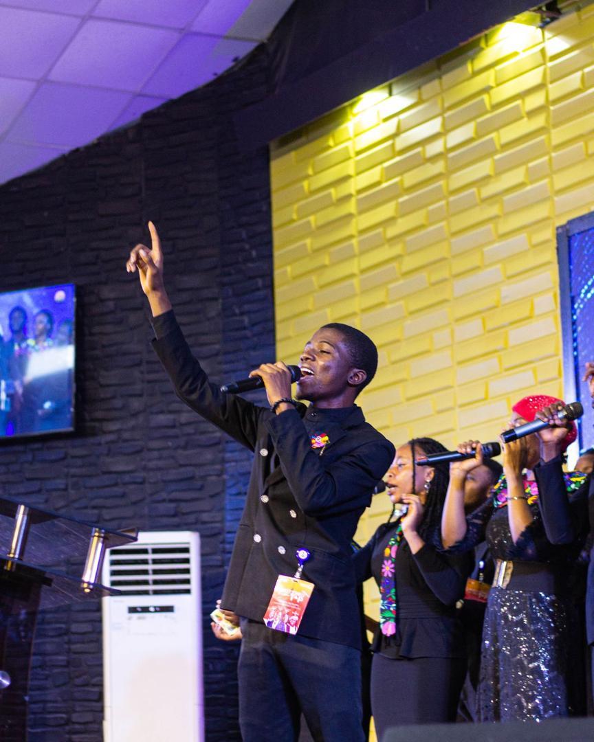 ImpactHousehq's tweet image. The power of God moving in our midst is always awesome whenever we gather to Praise and Worship God 

#AnointingService
#ExcellenceInChirst
#Wonderswithoutnumbers
#ImpactHouseChurch