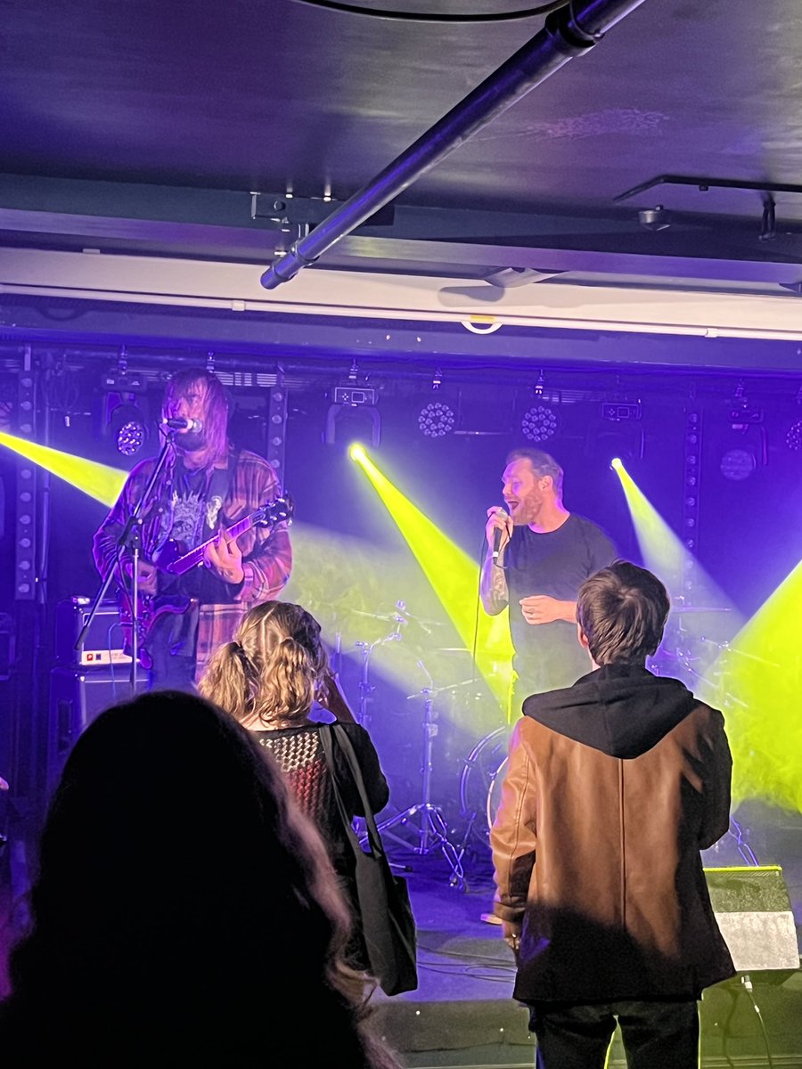 duggystoneradio's tweet image. #pullers at the #tavbin #gurnsey for @lisletrecords gig #live music