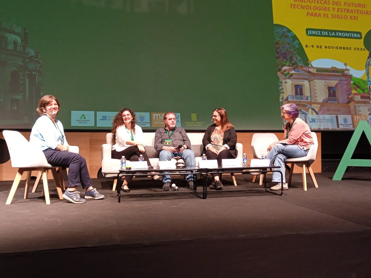 En la mesa de inclusión tuvimos a tres magníficos representantes: Lucía de  <a href="/dislexiacadiz/">A. Dislexia Cádiz</a> quien entre otros proyectos trajo el de nuestro #clubdelecturafacil ; Cristino de <a href="/ONCE_oficial/">ONCE</a> y María de <a href="/plenaiandalucia/">Plena Inclusión Andalucía</a>  En las #22JAB apostamos por la #accesibilidad y la #inclusion