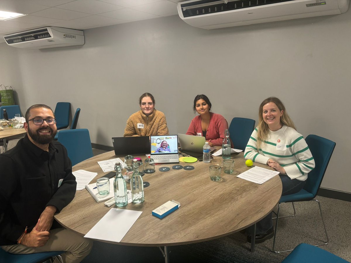 NHS England Youth Forum tweet media