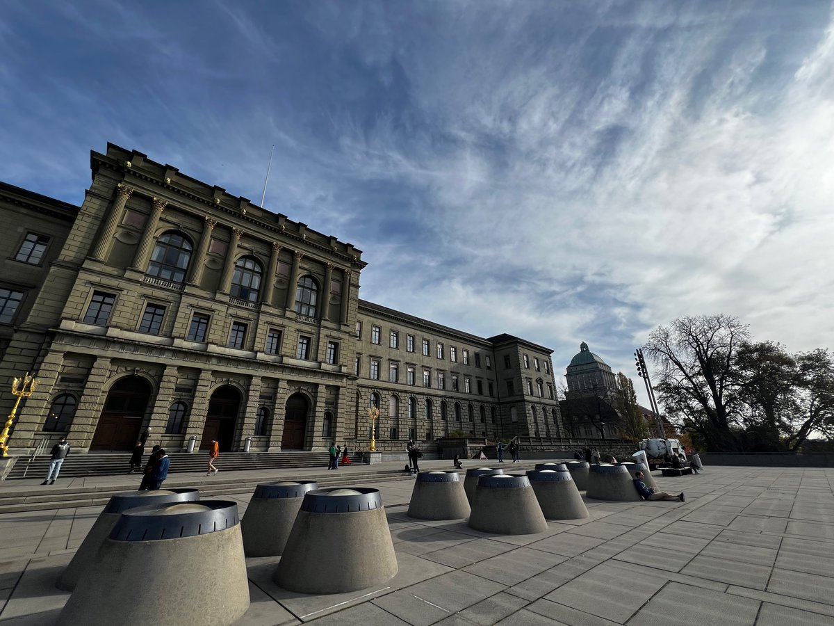 Mario Vallejo-Marin (@nicrodemo) on Twitter photo I had a wonderful time joining the Pollination Symposium <a href="/UZH_en/">University of Zurich</a> organised by Simon Aeschbacher and <a href="/SchiestlFlorian/">Florian Schiestl</a>. So many cool discussions on pollination and evolution! Thanks <a href="/kessler_lab/">Kessler Laboratory</a> <a href="/a_kantsa/">Aphrodite Kantsa, PhD</a> <a href="/JudithTrunschke/">Judith Trunschke</a> <a href="/SergioERamos/">Sergio E. Ramos</a> <a href="/JTonnabel/">Jeanne Tonnabel</a> and others! I had a wonderful time joining the Pollination Symposium <a href="/UZH_en/">University of Zurich</a> organised by Simon Aeschbacher and <a href="/SchiestlFlorian/">Florian Schiestl</a>. So many cool discussions on pollination and evolution! Thanks <a href="/kessler_lab/">Kessler Laboratory</a> <a href="/a_kantsa/">Aphrodite Kantsa, PhD</a> <a href="/JudithTrunschke/">Judith Trunschke</a> <a href="/SergioERamos/">Sergio E. Ramos</a> <a href="/JTonnabel/">Jeanne Tonnabel</a> and others!