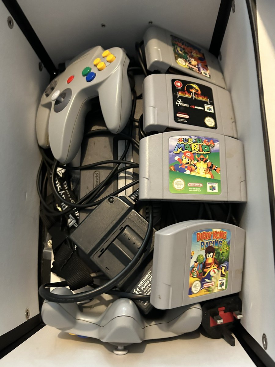 When you’re having a sort out and rediscover some gems. This an DJ Hero….may be time to introduce the kids to these classics!