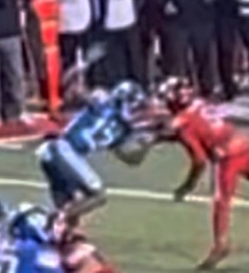 50stev's tweet photo. Here’s a zoomed view, with some slow mo peeks. 

Top of the screen. #17 in blue. https://t.co/Dn0wnvV9Mc